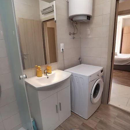 Appartement Immaculate 2-bed In Okrug Gornji Trogir
